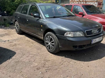 Авто Audi A4 1996 № 8956412