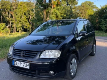 Авто Volkswagen Touran 2006 № 8956514