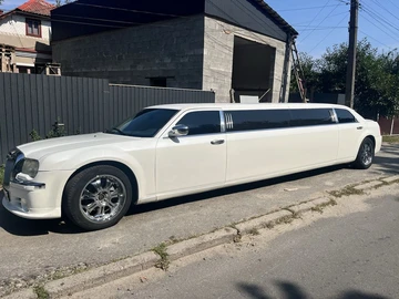 Авто Chrysler 300C 2005 № 8956560
