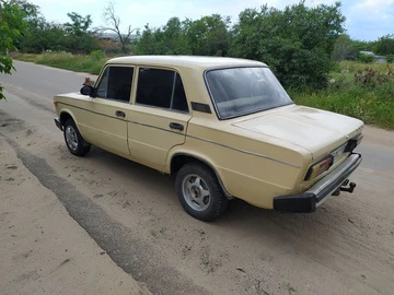 Авто ВАЗ 2105 1982 № 8956647