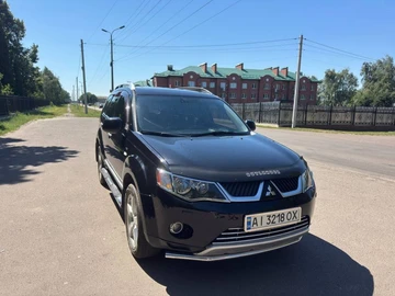 Авто Mitsubishi Outlander 2000 № 8956654