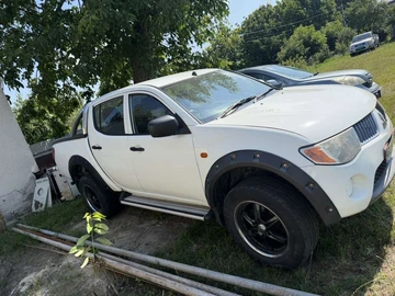 Авто Mitsubishi L 200 2008 № 8956920