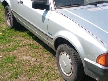 Авто Ford Escort 1986 № 8956996