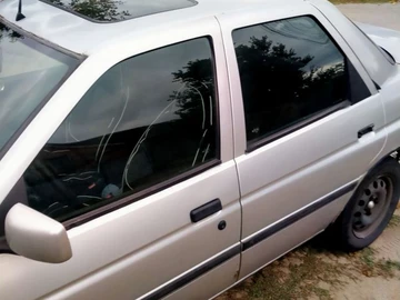 Авто Ford Orion 1992 № 8957061