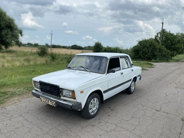 Авто ВАЗ 2107 1990 № 8957213