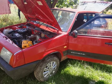 Авто ВАЗ 2109 1990 № 8957371