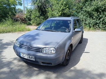 Авто Volkswagen Golf 2001 № 8957468