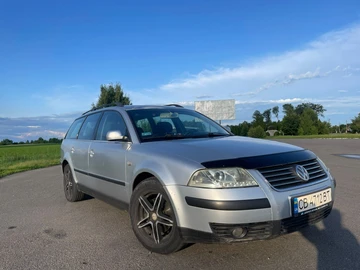 Авто Volkswagen Passat Sedan 2002 № 8957488