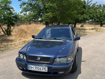 Авто Volvo V40 Kombi 2003 № 8957501