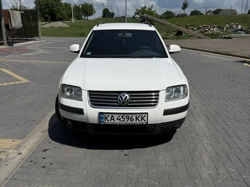 Авто Volkswagen Passat Variant 2005 № 8957664