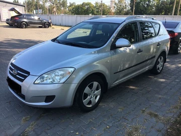 Авто KIA Cee X27 D 2009 № 8957754