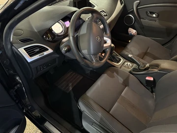 Авто Renault Megane 2009 № 8957860