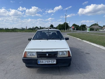 Авто ВАЗ 2109 1990 № 8957864