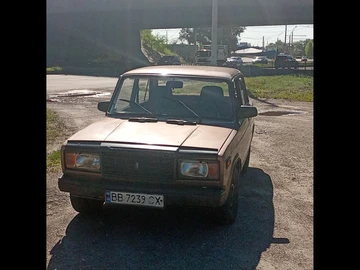 Авто ВАЗ 2107 1987 № 8957929