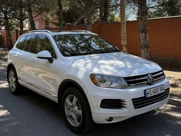 Авто Volkswagen Touareg 2013 № 8958012
