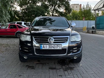 Авто Volkswagen Touareg 2007 № 8958130
