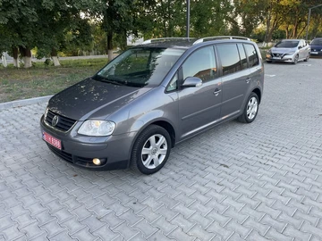 Авто Volkswagen Touran 2004 № 8958286
