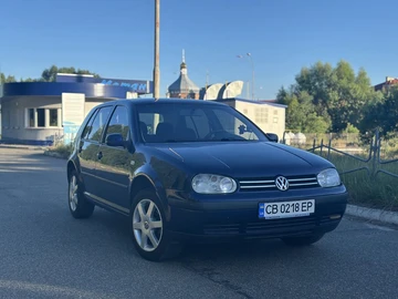 Авто Volkswagen Golf 2000 № 8958380
