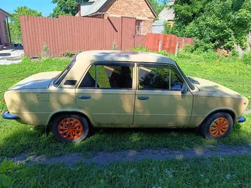 Авто ВАЗ 2101 1977 № 8958498