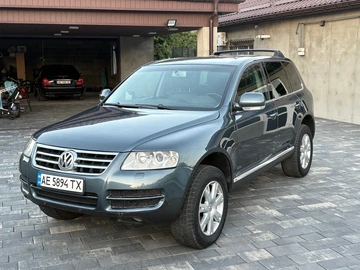 Авто Volkswagen Touareg 2003 № 8958560