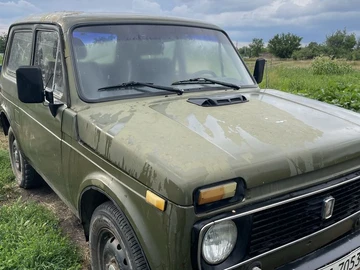 Авто ВАЗ 2121 1993 № 8958675