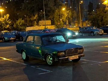 Авто ВАЗ 2107 2002 № 8958754