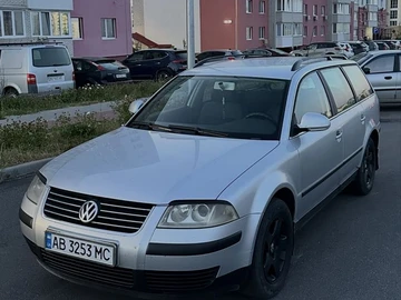 Авто Volkswagen Passat Variant 2004 № 8958873
