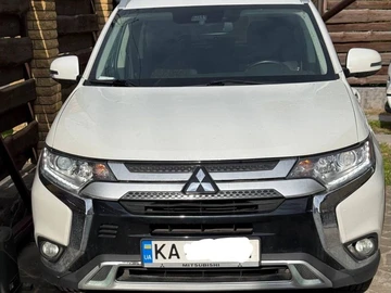Авто Mitsubishi Outlander 2020 № 8958926