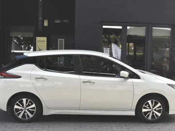 Авто Nissan Leaf 2021 № 8958933