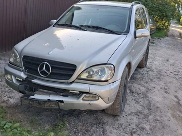 Авто Mercedes Ml Серия 2001 № 8959007
