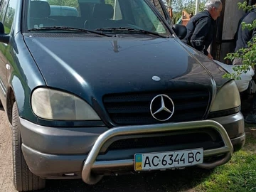 Авто Mercedes Ml Серия 2000 № 8959017