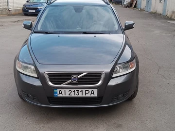 Авто Volvo V50 2009 № 8959073