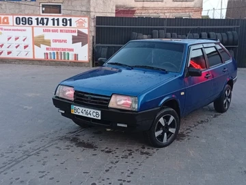 Авто ВАЗ 2109 1997 № 8959201