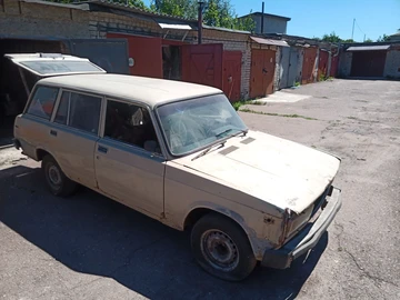 Авто ВАЗ 2104 1996 № 8959519