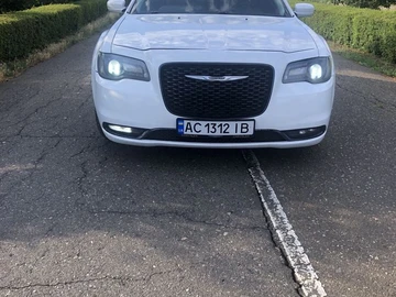Авто Chrysler 300C 2017 № 8959666