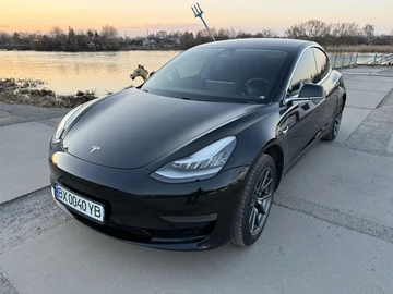 Авто Tesla Model 3 2019 № 8959716