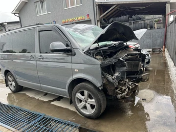 Авто Volkswagen Transporter 2010 № 8959895