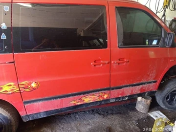 Авто Mercedes Mb 2000 № 8960005