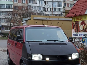 Авто Volkswagen Transporter 1991 № 8960016
