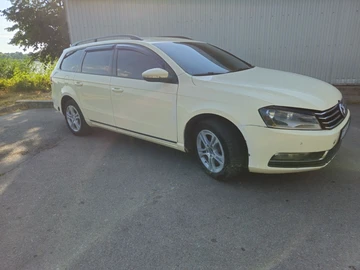 Авто Volkswagen Passat Variant 2013 № 8960080