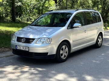 Авто Volkswagen Touran 2005 № 8960088