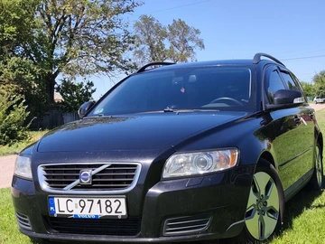 Авто Volvo V50 2009 № 8960177