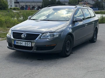 Авто Volkswagen Passat Variant 2007 № 8960181