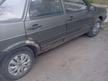 Авто ВАЗ 2109 1996 № 8960196