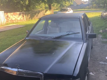 Авто Mercedes 190 1985 № 8960207