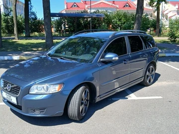 Авто Volvo V50 2010 № 8960320