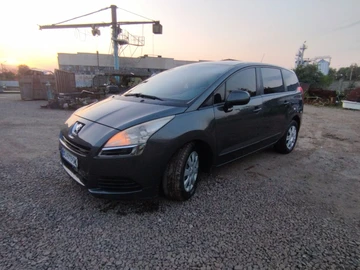 Авто Peugeot 5008 2009 № 8960367