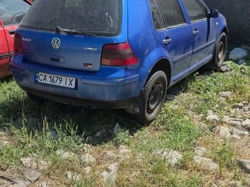 Авто Volkswagen Golf 1999 № 8960412