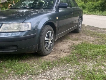 Авто Volkswagen Passat Sedan 1999 № 8960478