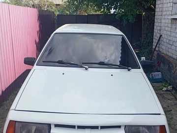 Авто ВАЗ 2109 1989 № 8960592